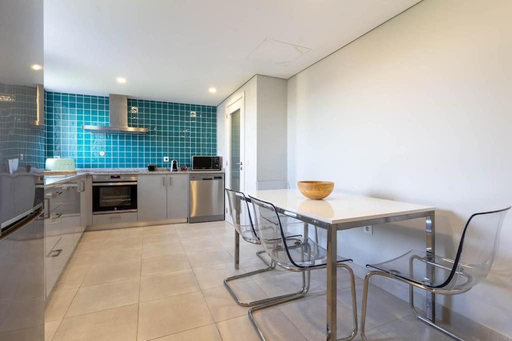 City Center Apartments-Пенафиел Екстериор снимка
